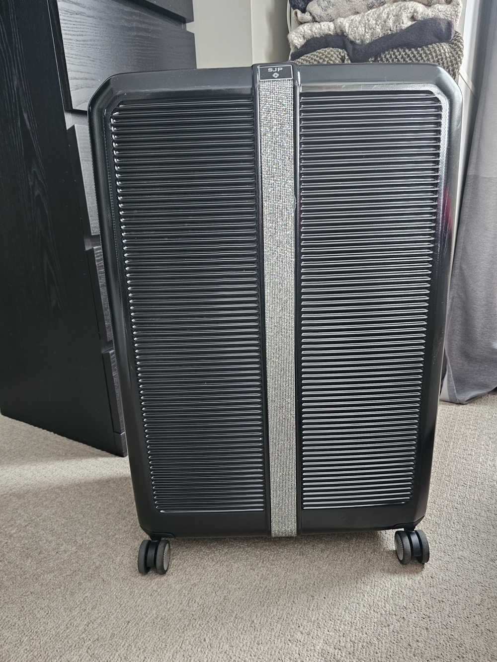 Samsonite Sarah Jessica Parker 30" Suitcase